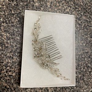 David’s Bridal Hair Decor